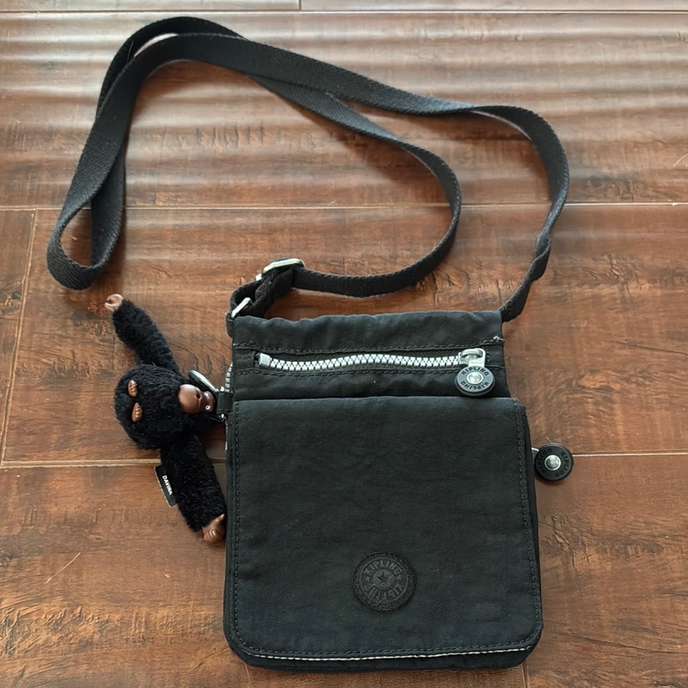 Kipling Eldorado Black Crossbody Bag, EUC!
